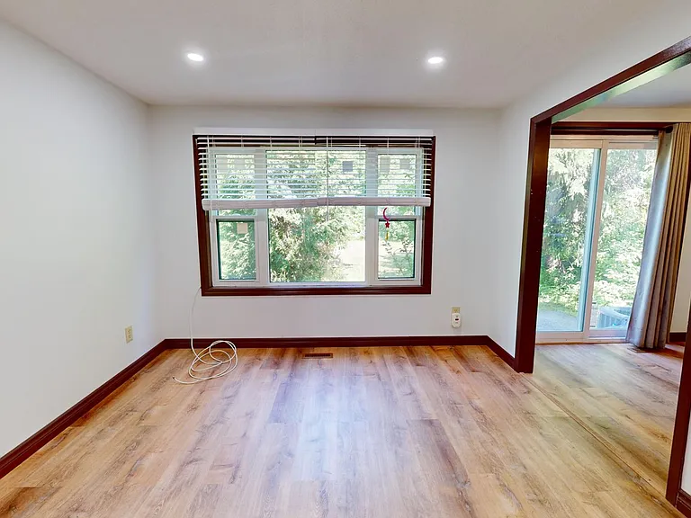 260 Taylor St — Photo 12