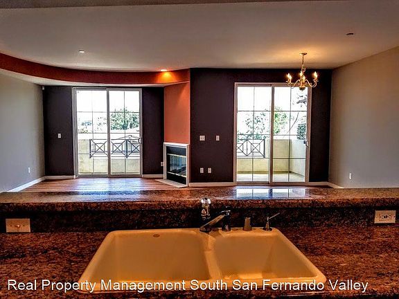 5th image of 4400 Cartwright Ave Unit 206