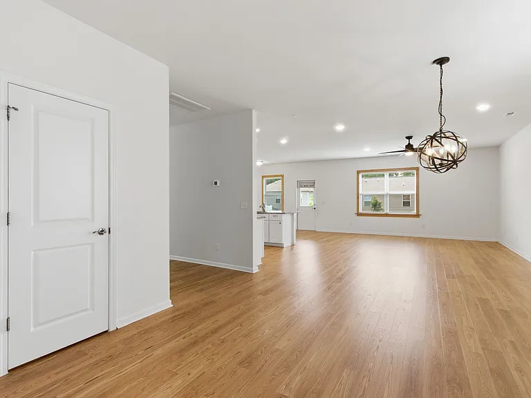 3153 Chaplins Trce — Photo 4