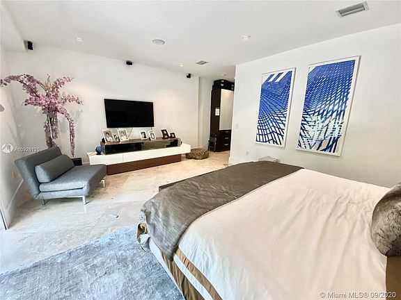 5th image of 618 Curtiswood Dr #618
