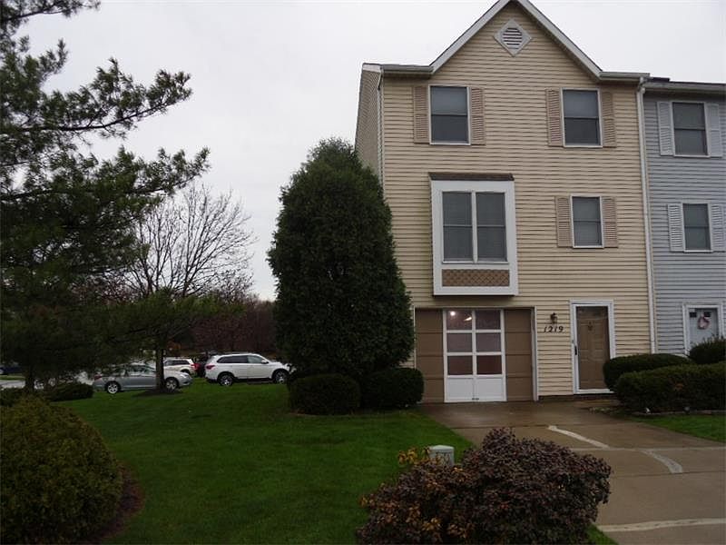 1st image of 1219 Elm Dr