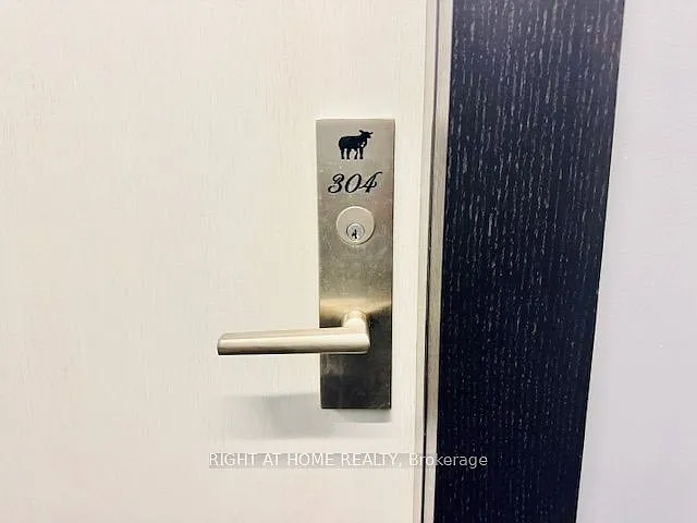 39 Brant St #304 — Photo 7