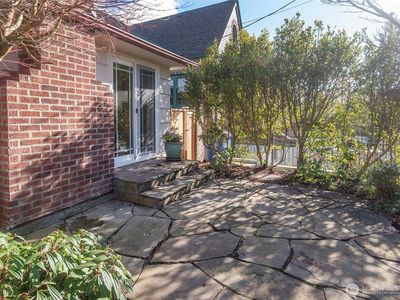 865 NW 75th Street, Seattle, WA, 98117