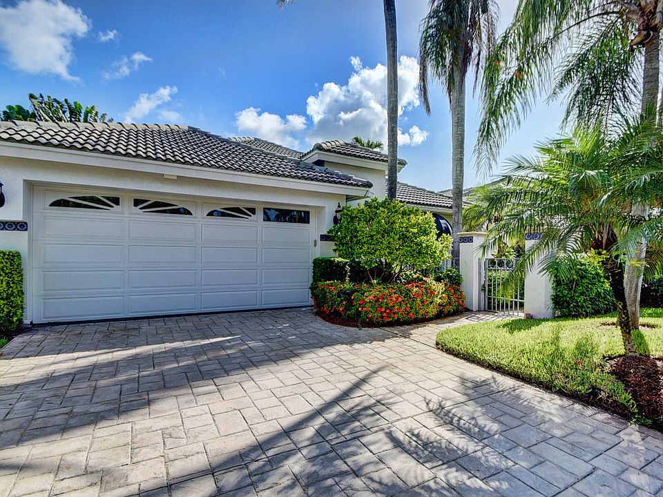 Home For Sale In Broken Sound Country Club