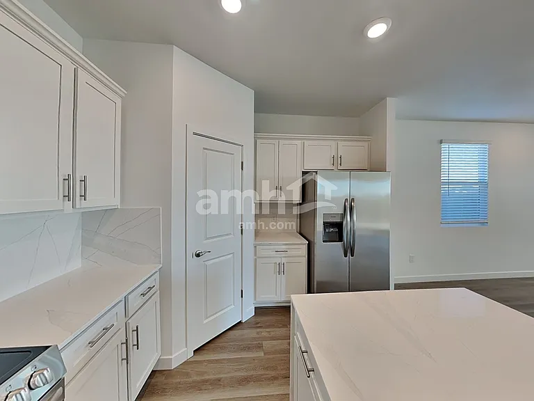 12311 W Burruel Creek Ln — Photo 5