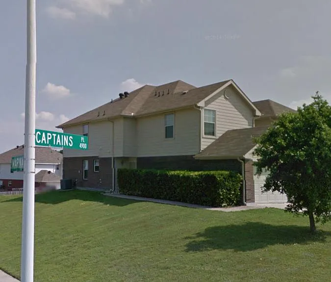 4902 Captains Pl — Photo 1