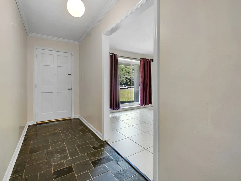 2613 Killarney Way — Photo 17