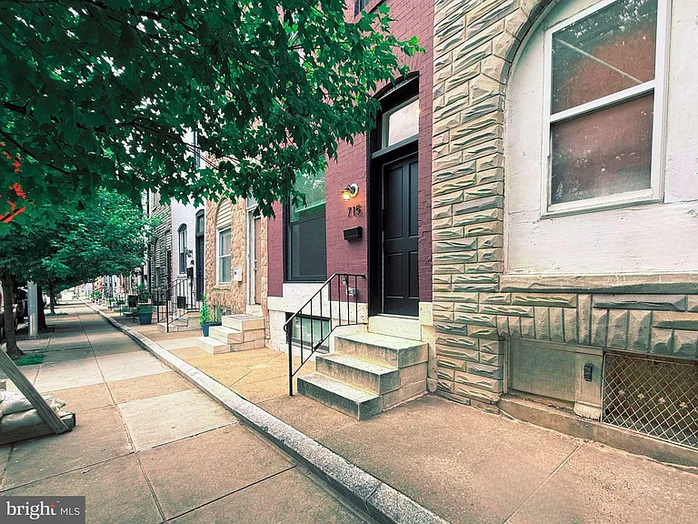 715 N Patterson Park Ave — Photo 24