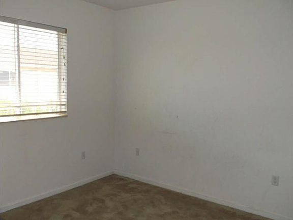 5th image of 20605 NW 11th Ct