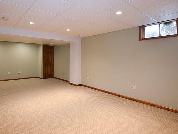 5th image of 358 Sioux Ct