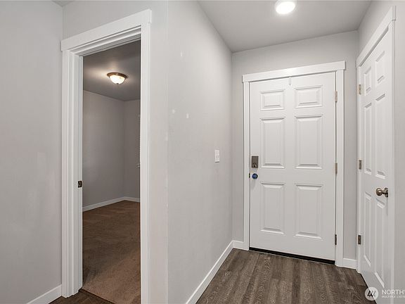 4th image of 17643 Loop Lane SE