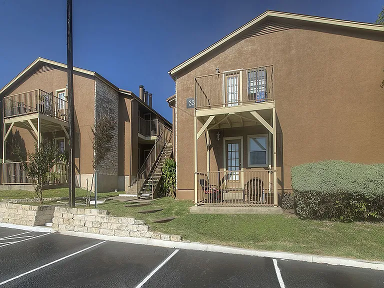 Chateau Avalon of Austin — Photo 19