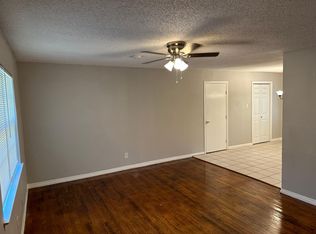 708 E Farmers Rd, Seagoville, TX 75159