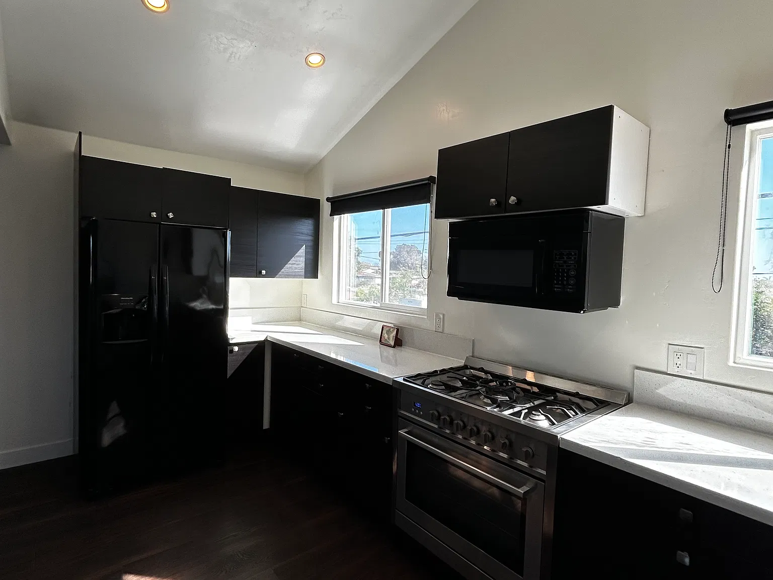 3565 Luna Ave — Photo 4