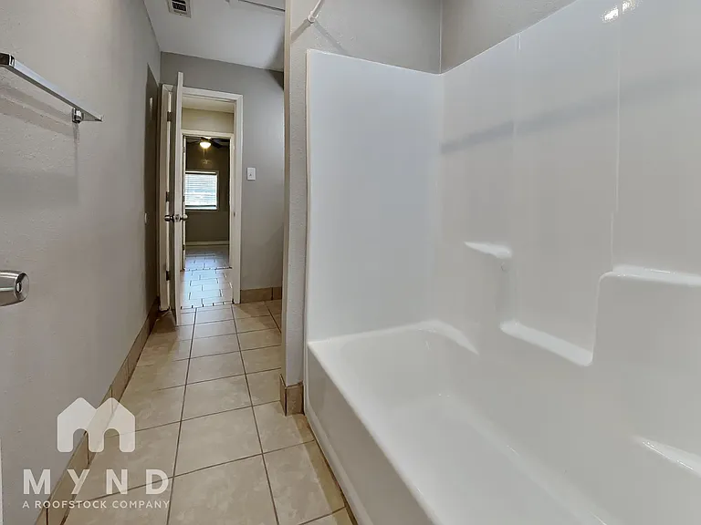 1302 Cardinal Dr #A — Photo 10