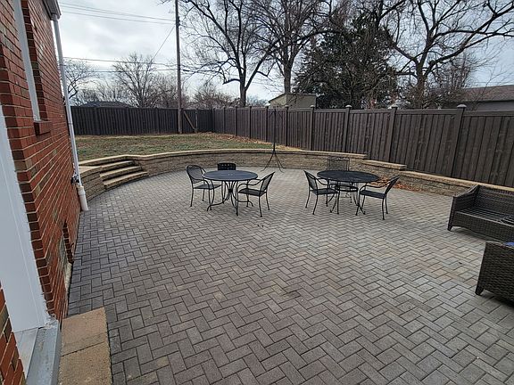 Huge patio!