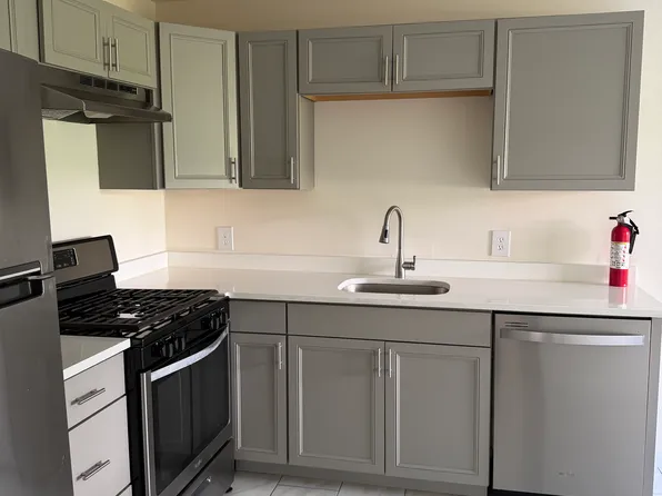 2740 South Rd, Poughkeepsie, NY