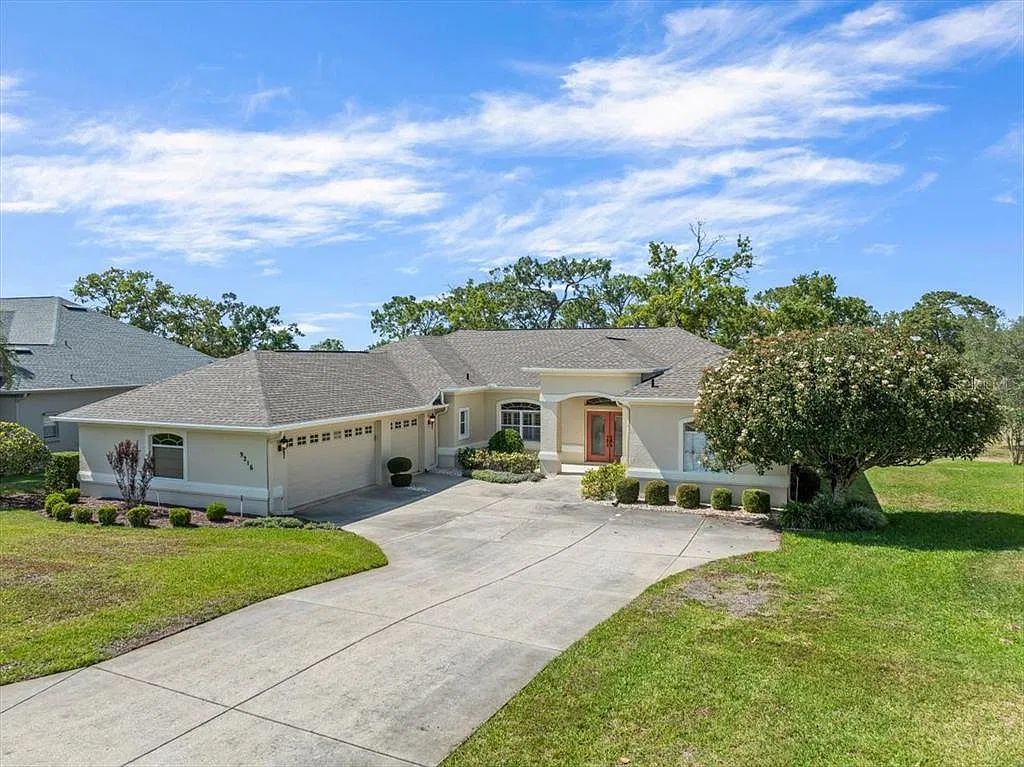 4 bed, 3.0 bath, 2463 sqft, $2,500 — Photo 2