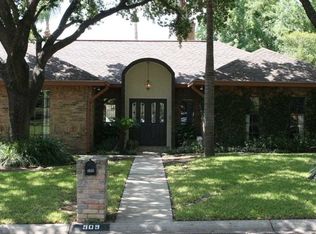 509 Merlin Rd, Laredo, TX 78041