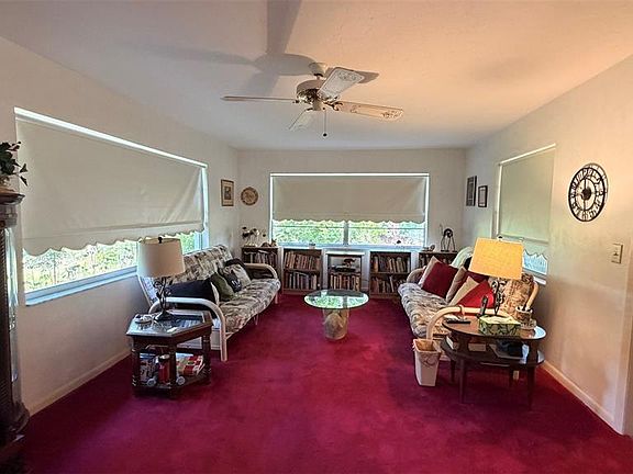 5th image of 212 S LUCILLE STREET