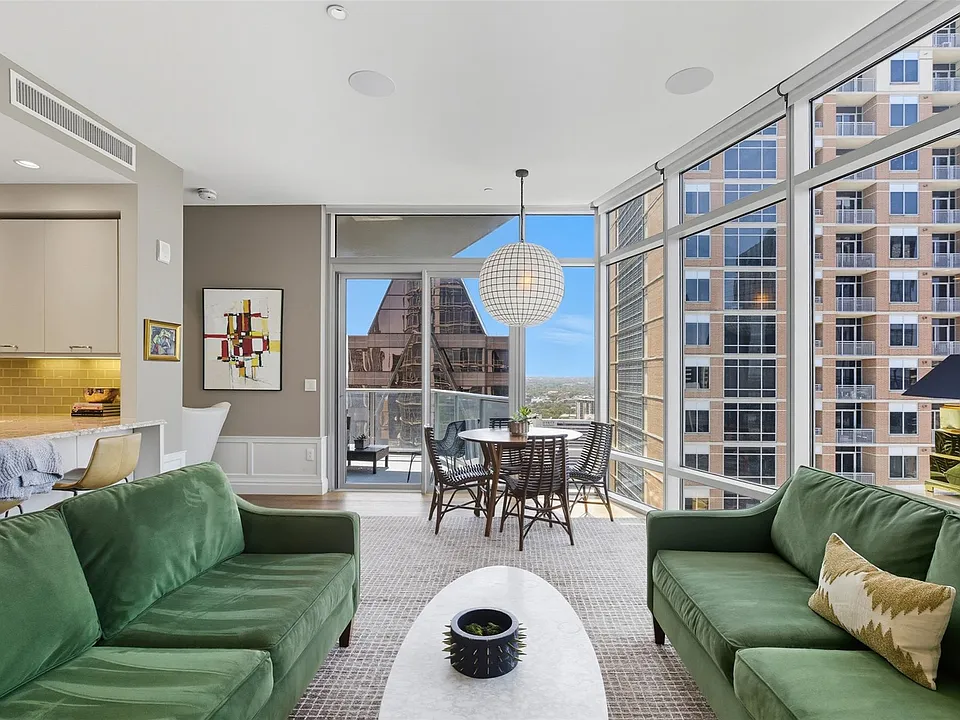 200 Congress Ave #25C