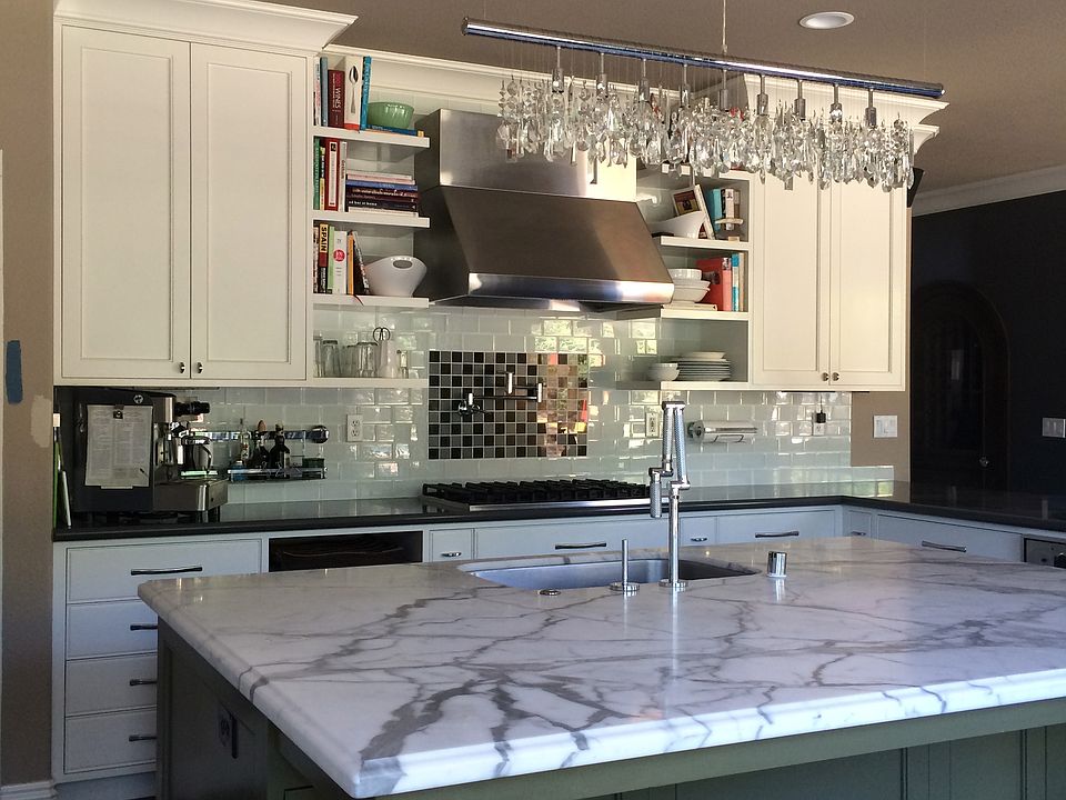 2nd image of 558 Hillrise Pl