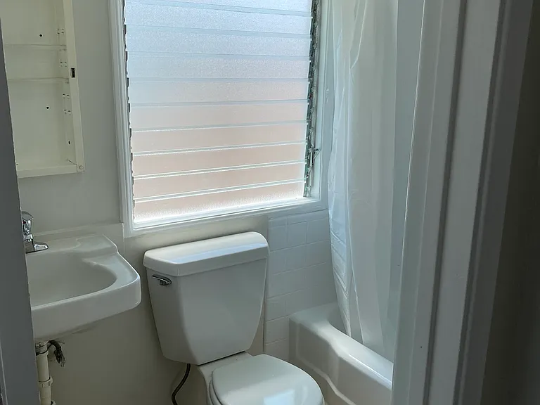 320 1/2 Sapphire Ave #1/2 — Photo 17