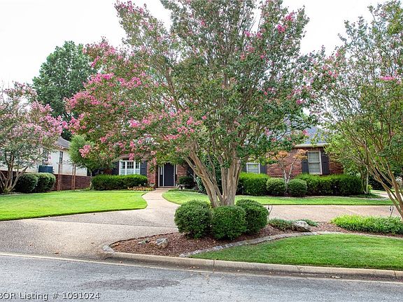 4th image of 201 Rivercrest Dr