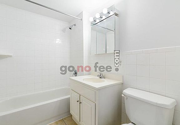 5th image of 444 Manhattan Ave #5BB