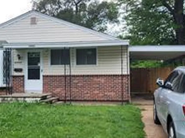 10805 Spring Garden Dr, Saint Louis, MO 63137