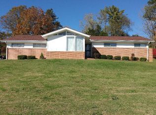 113 Dartmouth Cir, Oak Ridge, TN 37830