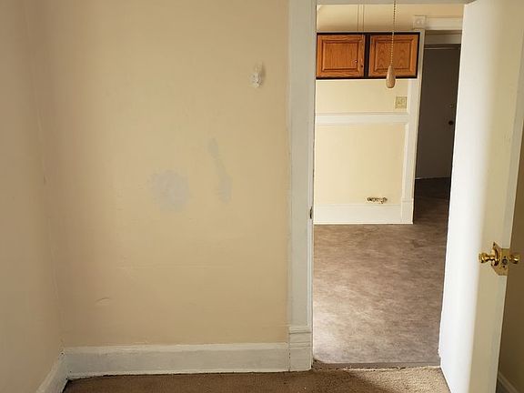 3rd image of 2911 N 6th St