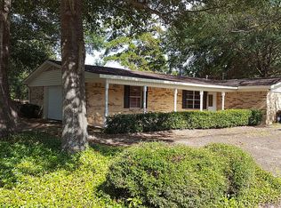 300 Robert E Lee Dr, Tyler, TX 75703