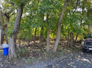 136 Martin St, Somerset, NJ 08873