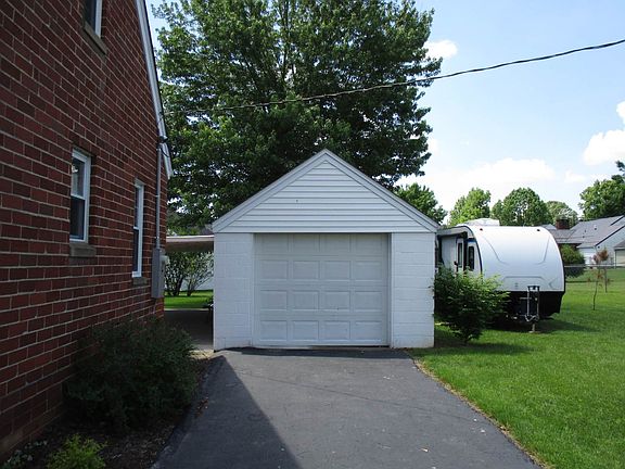 3rd image of 265 W Huron St