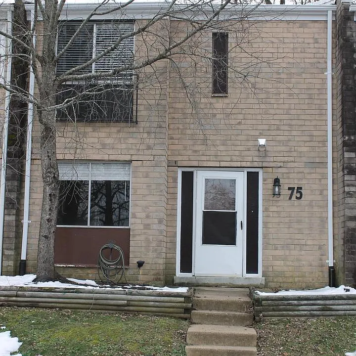 75 Oak Dr