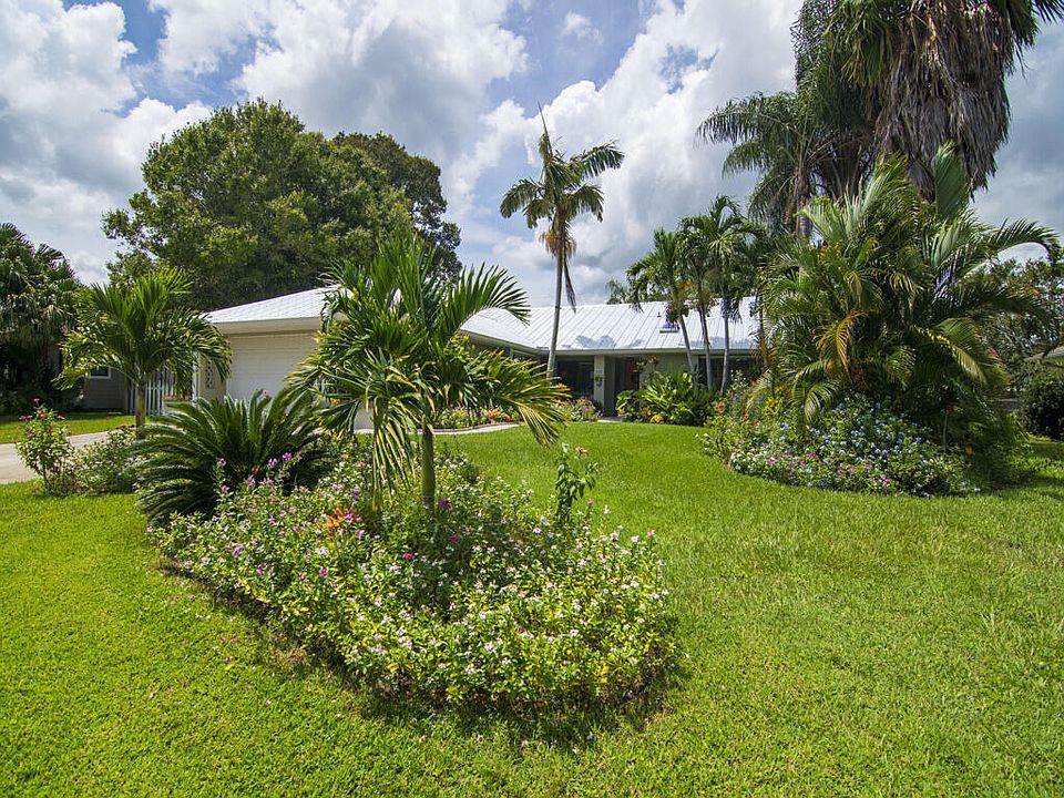 499 10th Ct, Vero Beach, FL 32962 | Zillow