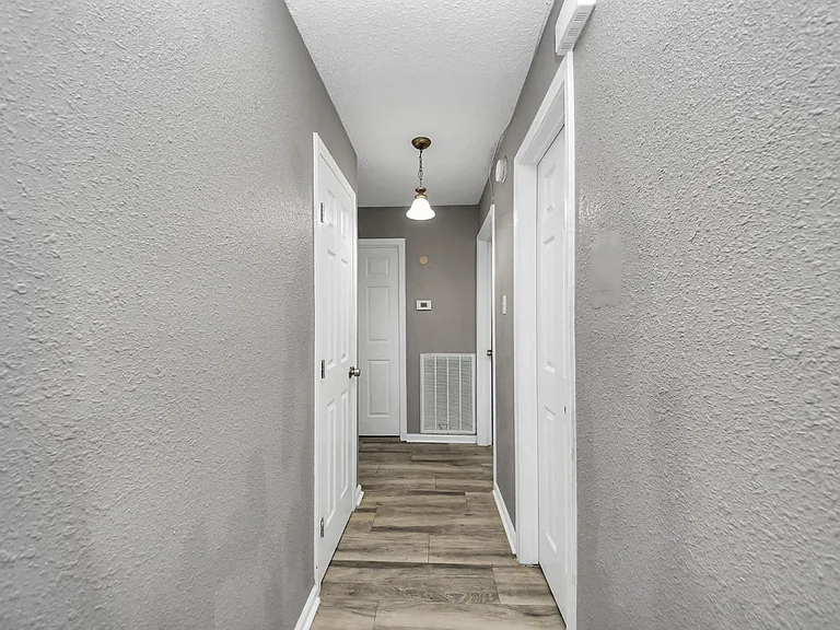 11031 Kirkmead Dr — Photo 16