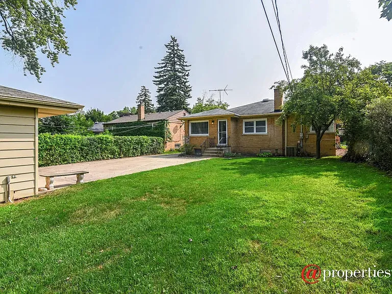 143 Thelin Ct — Photo 8