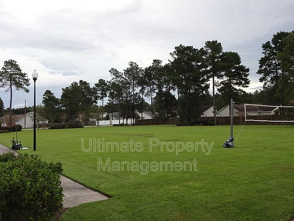 4th image of 1077 Ashland Way