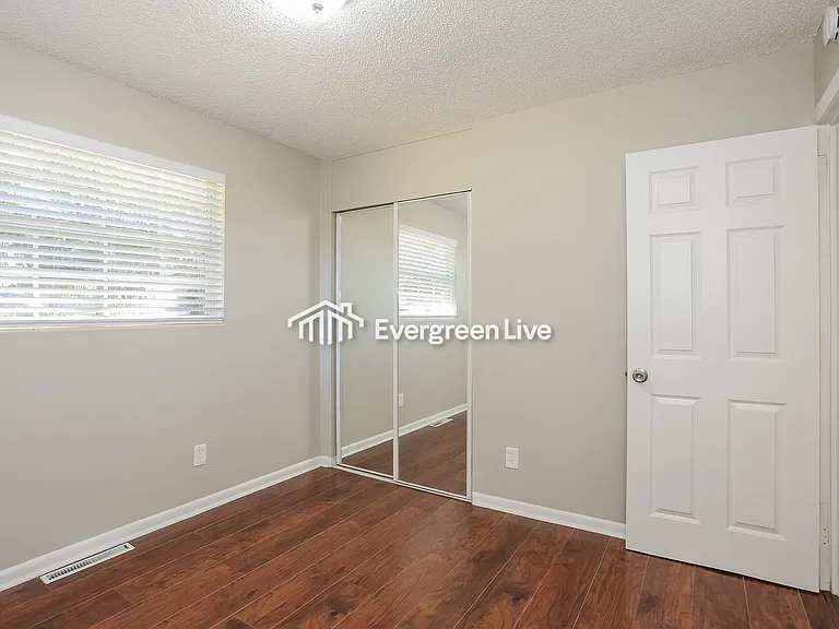 2243 Thiervy Dr — Photo 19