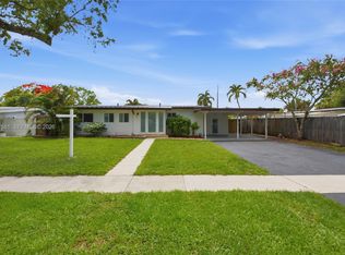 1141 SW 45th Ter, Plantation, FL 33317