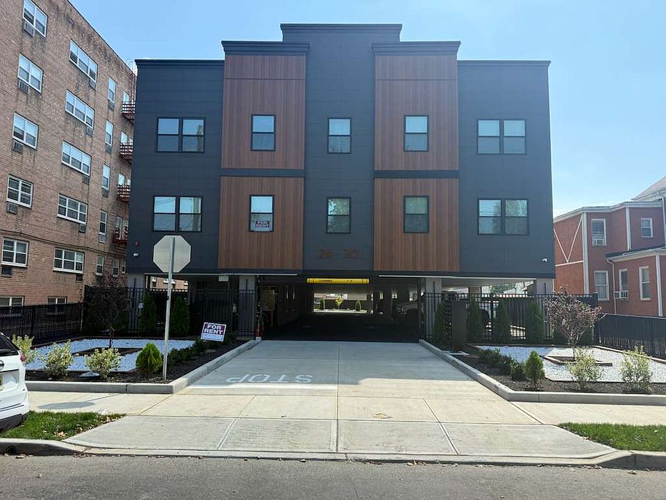 1st image of 26-30 Elm St #12