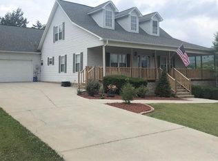 212 Courtney Cir, Cumberland Gap, TN 37724