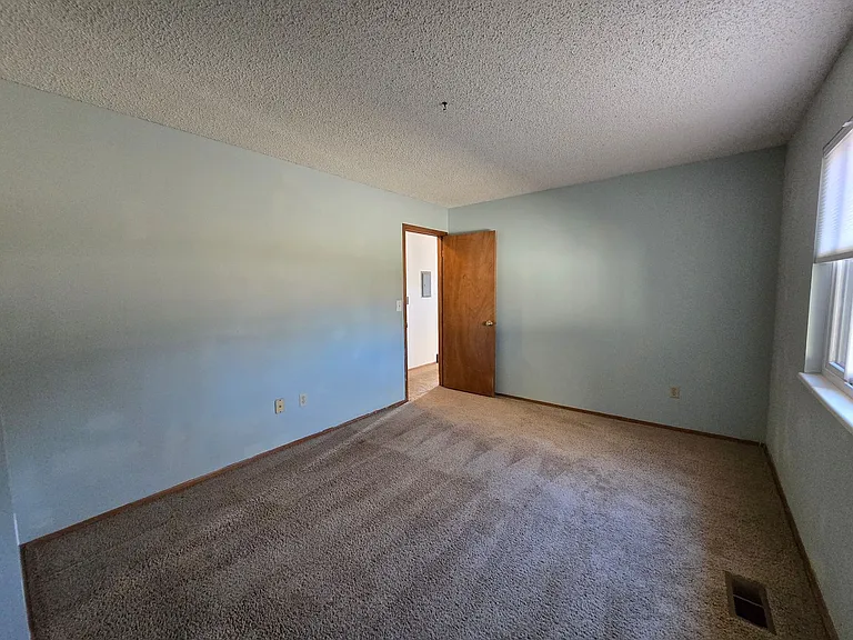 1150 Bacchus Dr #B — Photo 12