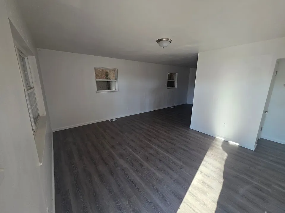 1421 Richard Dr