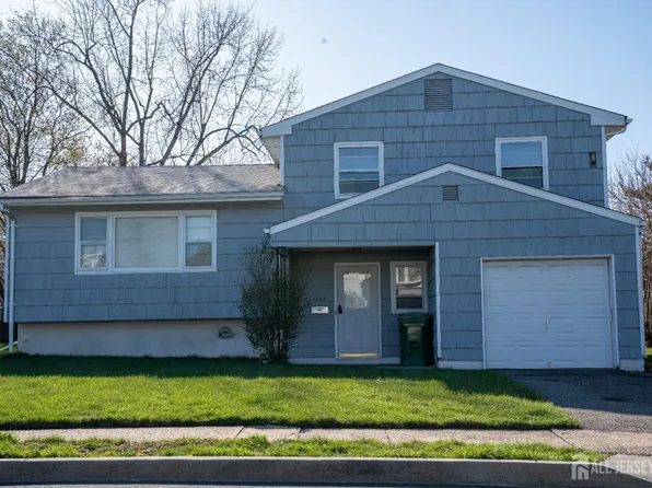 1055 Rudyard Dr, Perth Amboy, NJ 08861