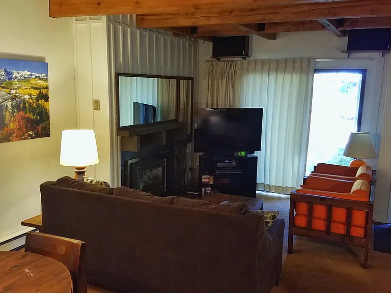 980 Vail View Dr #D120 — Photo 3