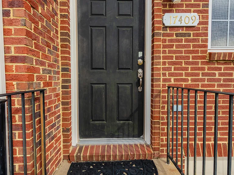 17409 Grant Cottage Dr — Photo 4