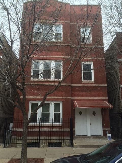 Tuck pointed throughout with all new windows. Total gut rehab